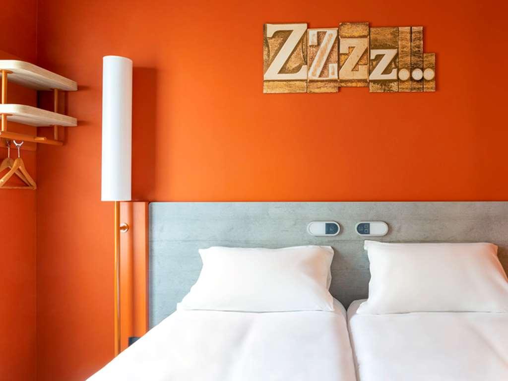 Ibis Budget Sud Pres D'arenes Hotel