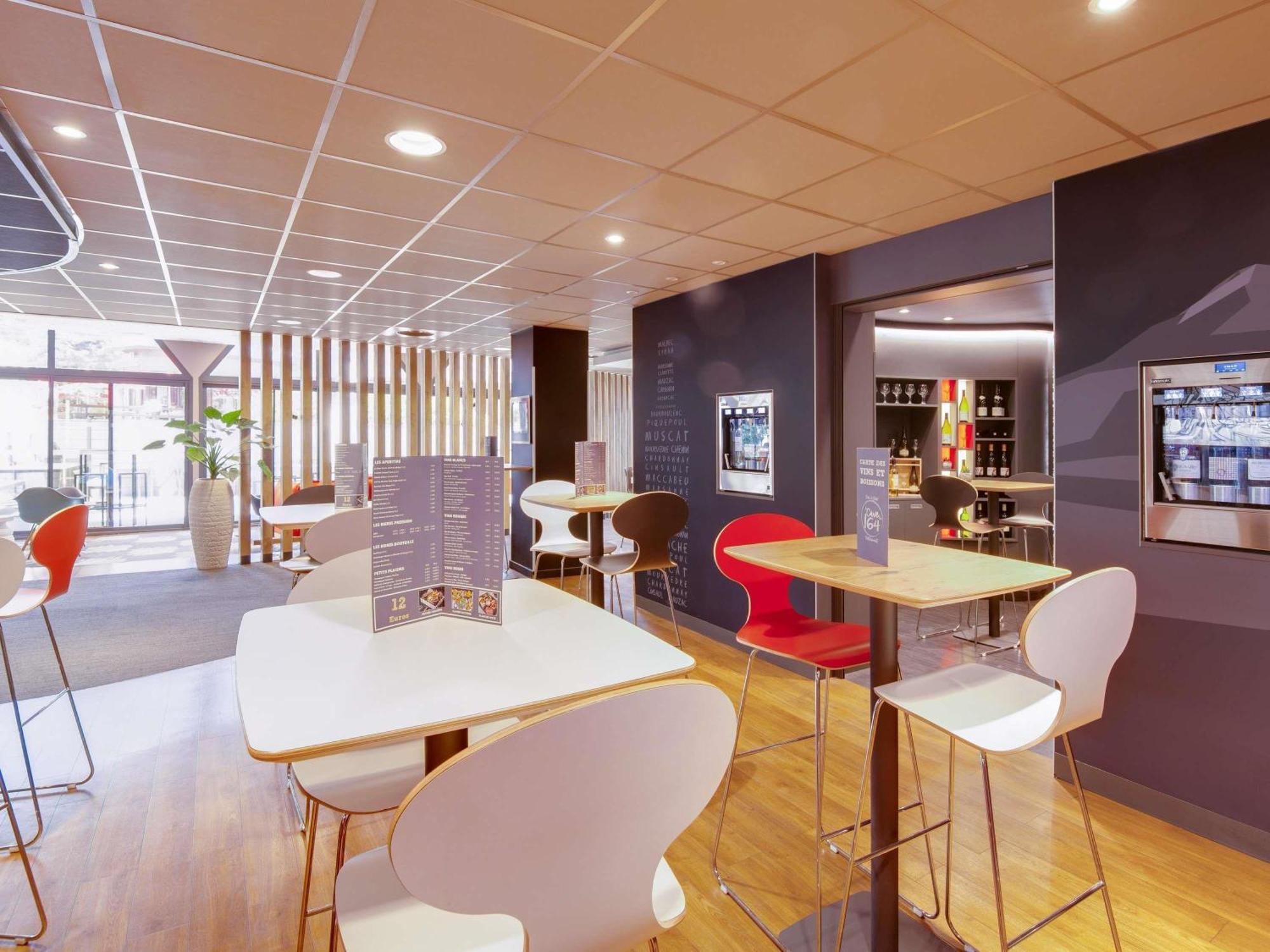 Hotel Ibis Budget Sud Pres D'arenes