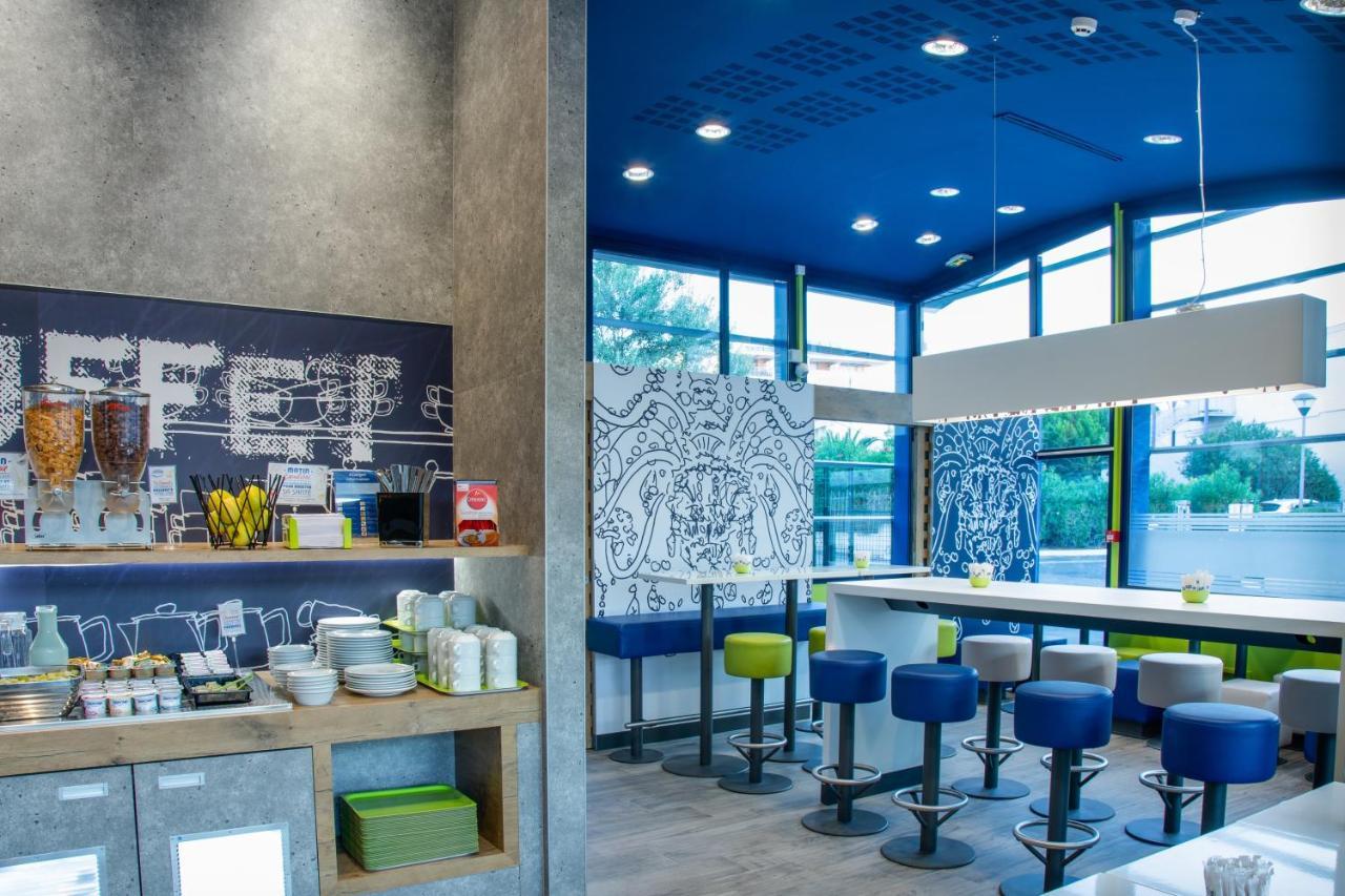 Hotel Ibis Budget Sud Pres D'arenes