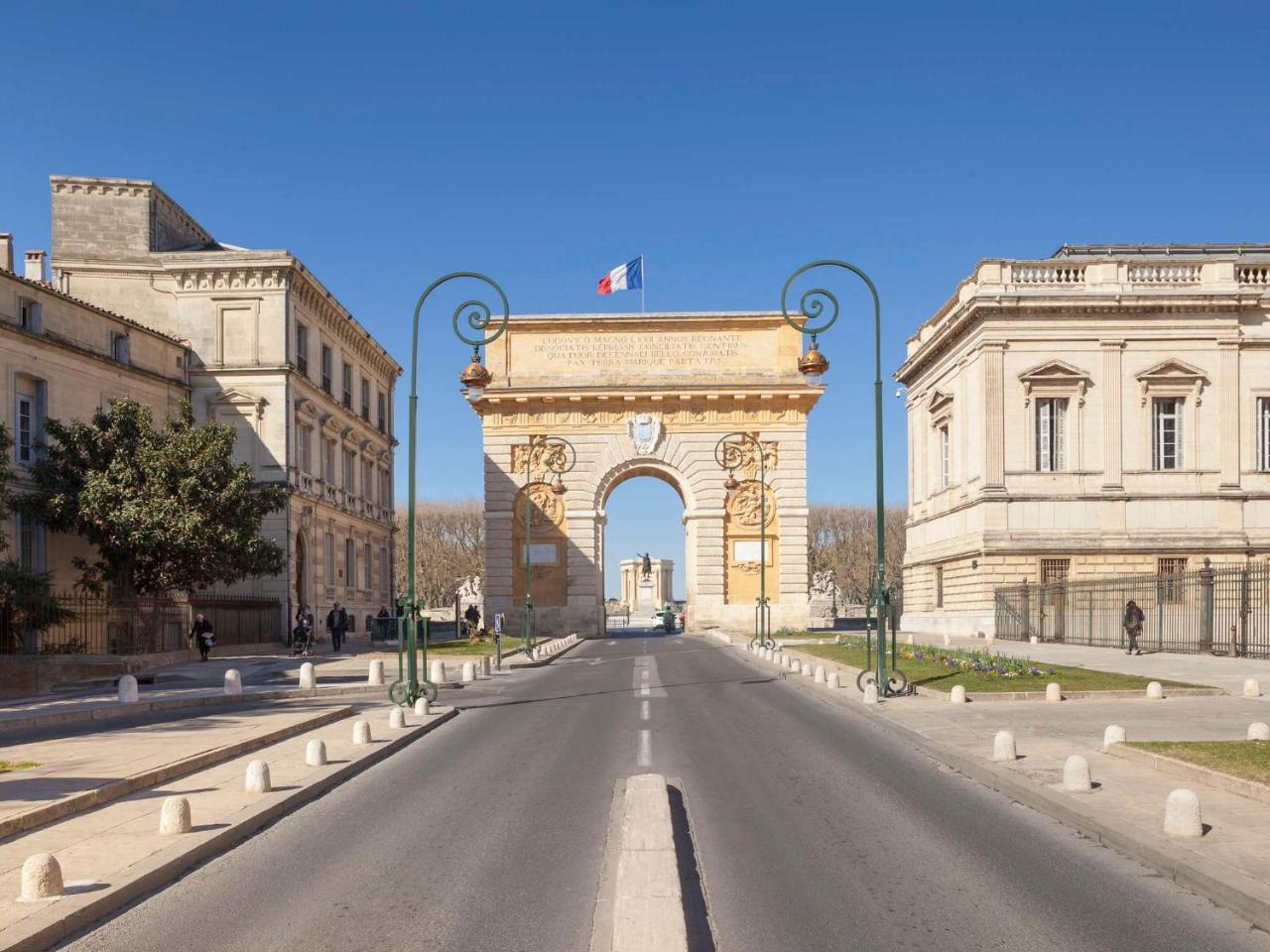 Ibis Budget Sud Pres D'arenes 2*